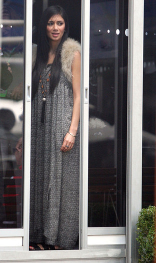 Nicole+Scherzinger+Celebs+2011+Grand+Prix+EZis9MpNE52l - Nicole Scherzinger