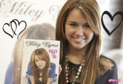 2 - Fanclub Miley