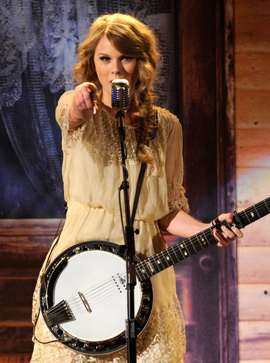Taylor+Swift+46th+Annual+Academy+Country+Music+1QMjbwDP54dl