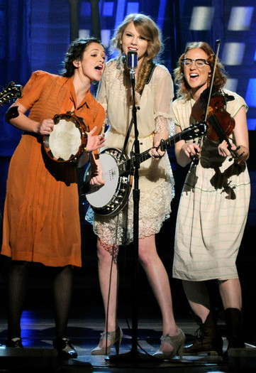 Taylor+Swift+46th+Annual+Academy+Country+Music+l0cHUmotfVgl