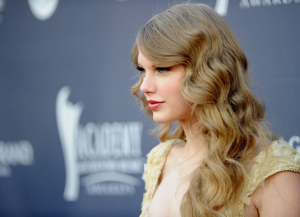 Taylor+Swift+46th+Annual+Academy+Country+Music+9LumUYEnQuzl