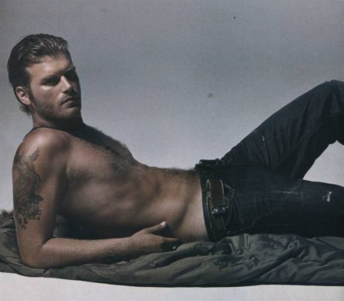 K-van-Tatl-tu-kivanc-tatlitug-8527053-604-529