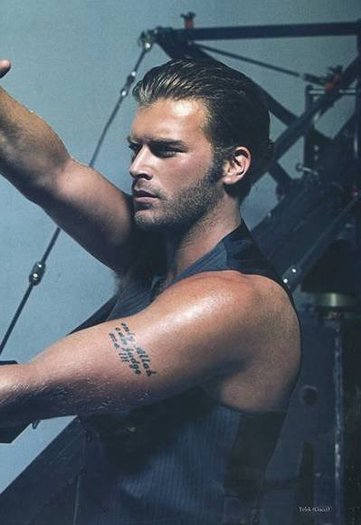 K-van-Tatl-tu-kivanc-tatlitug-8527069-399-580