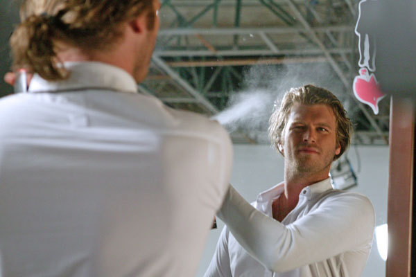 K-van-Tatl-tu-kivanc-tatlitug-8829670-600-400