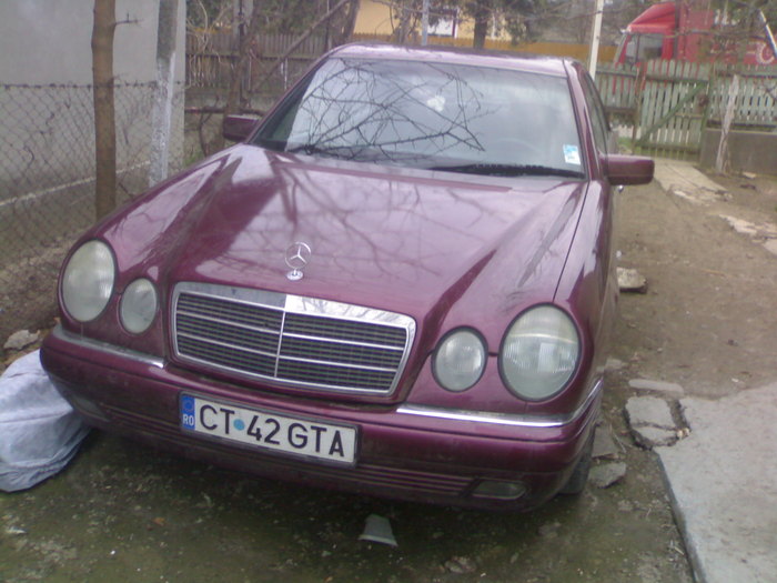 03072011285 - vind mercedes elegance e 200