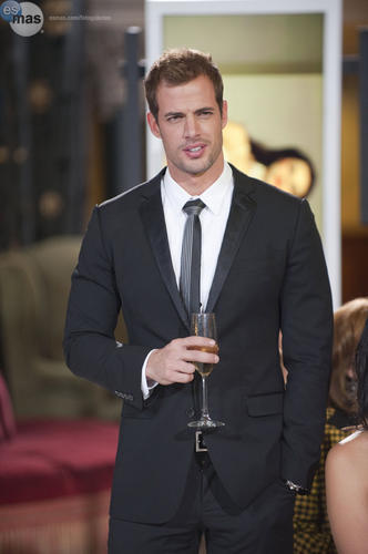 _16-f4149e5c-52df-102e-bbac-0019b9d5c8df-332x500 - william levy