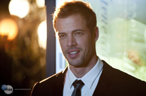 _17-f628c9f2-52df-102e-bbac-0019b9d5c8df-500x332 - william levy