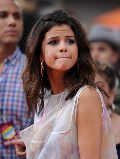 Selena+Gomez+Kids+Choice+Awards+2011+zUxyBzAWgjYl - selena gomez