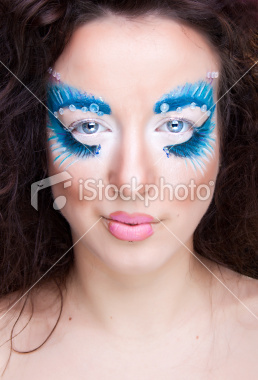 istockphoto_12033285-blue-eyed-beauty-with-a-cool-makeup