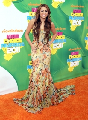 normal_292 - 02 04 - Nick Kids Choice Awards - Arrivals