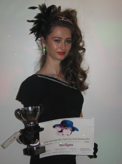ALEXANDRA MIHAELA SAGAU-MISS ELEGANTA in cadrul MISS TRIPOLI TOP MODEL ROMANIA 2011; Mihaela Sagau premiata de Agentia Prince d&#039;Armeny cu titlul: CEL MAI BUN DEBUT IN MODELING 2011
