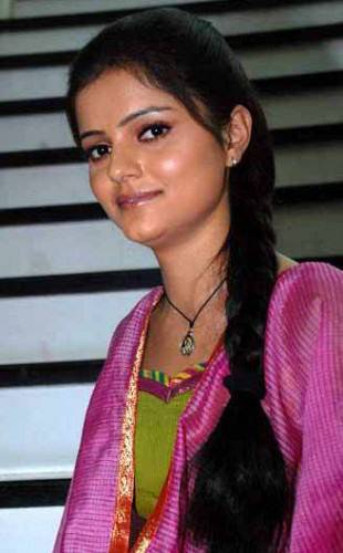 Rubina Dilaik-Radhika - Actori Choti bahu