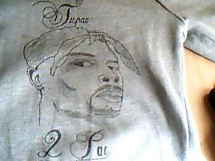 tupac - desene pe haine