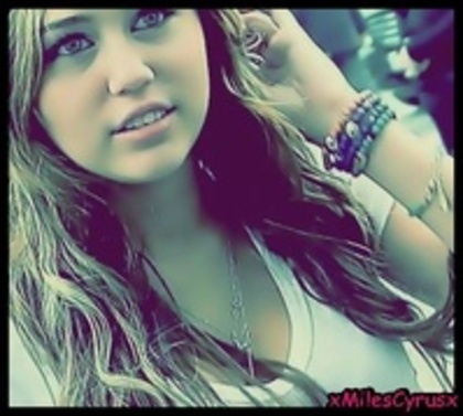 34137325_POYJJSSOH[1] - miley