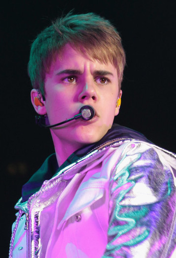 Justin+Bieber+Justin+Bieber+Performs+Milan+aVJdHIYYNRAl
