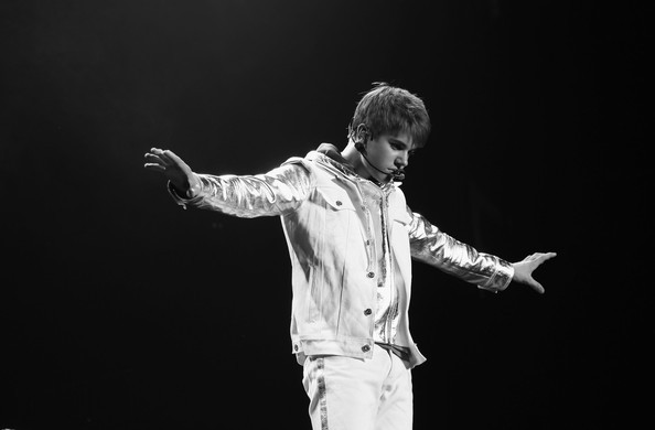 Justin+Bieber+Justin+Bieber+Performs+Milan+lrcL3BXf_FOl