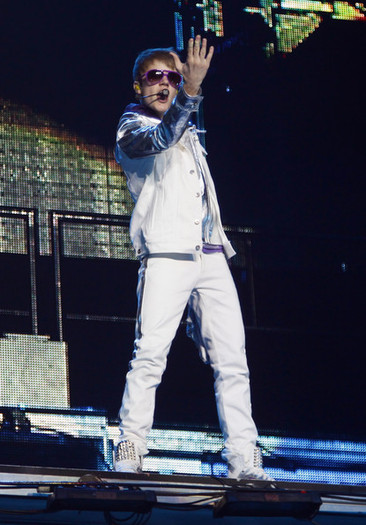 Justin+Bieber+Justin+Bieber+Performs+Milan+RhpG73SmUxTl