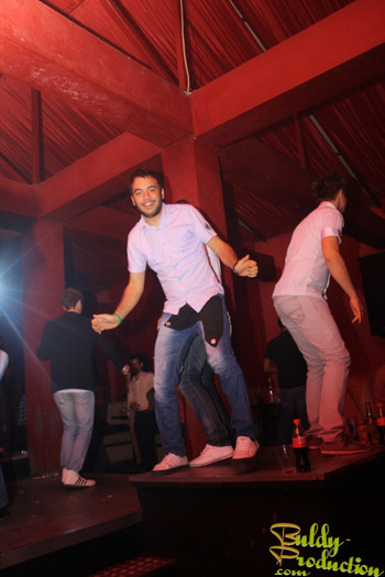 fire club 392 - Fire Club - 8 aprilie a4