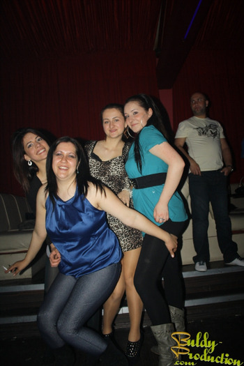 fire club 423 - Fire Club - 8 aprilie a4