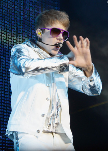 Justin+Bieber+Justin+Bieber+Performs+Milan+2f3H0cj4z5Xl