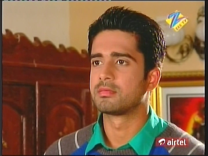 cb210thmarch2011part154 - CHHOTI BAHU 2 CAPS