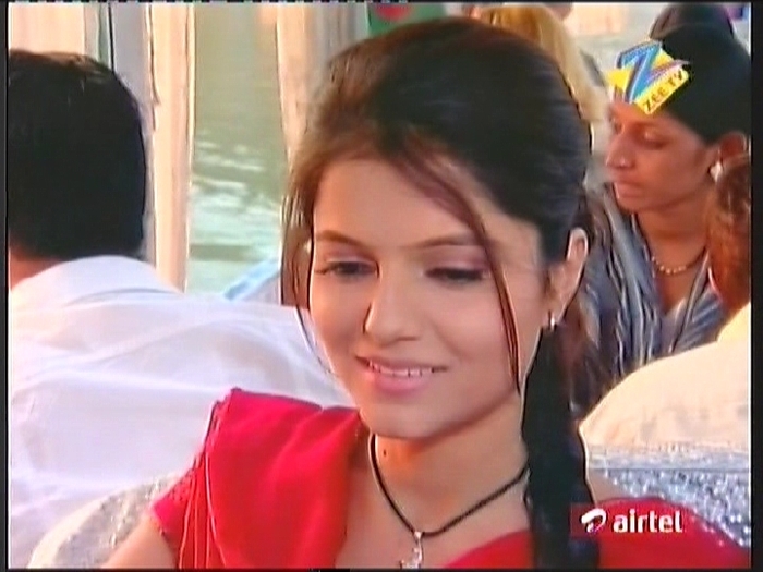 cb210thmarch2011part307 - CHHOTI BAHU 2 CAPS