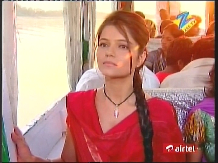 cb210thmarch2011part365 - CHHOTI BAHU 2 CAPS