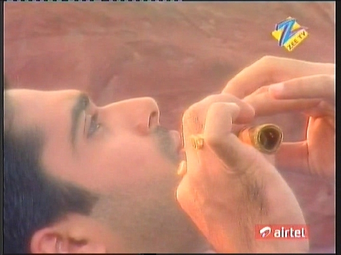 cb210thmarch2011part366 - CHHOTI BAHU 2 CAPS