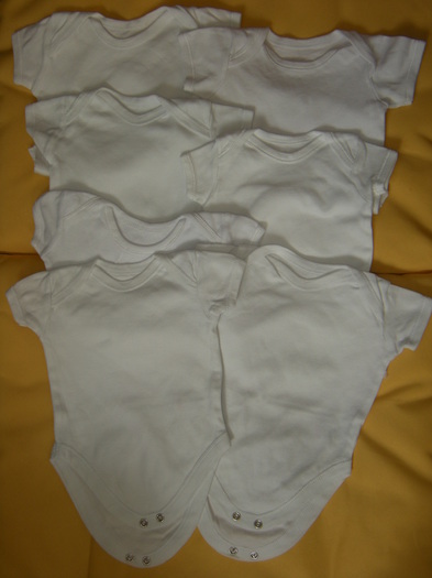 28 RON - babynamnam hainute bebe nou nascut
