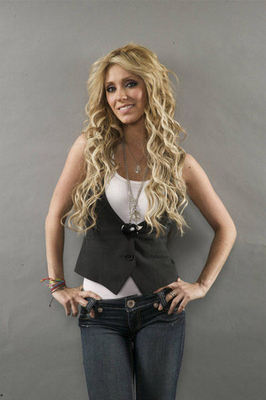 anahi-175640l-poza - anahi