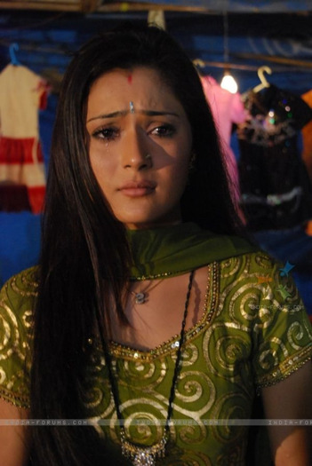 33370-sadhna-crying - AAA---Sara Khan---AAA