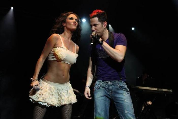 6 - Anahi