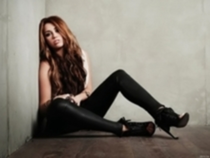 32463163_EVWOKDJKC - ce tare e miley___super tare