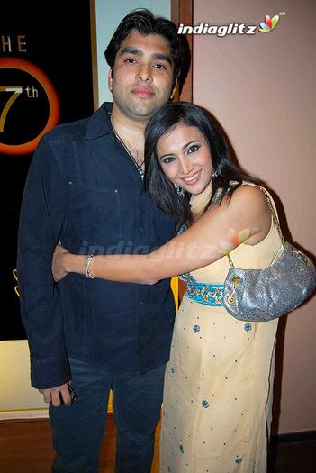 dil-mil-gaye38- - DILL MILL GAYYE 100 EPISODES PARTY PICTURE GALLERY