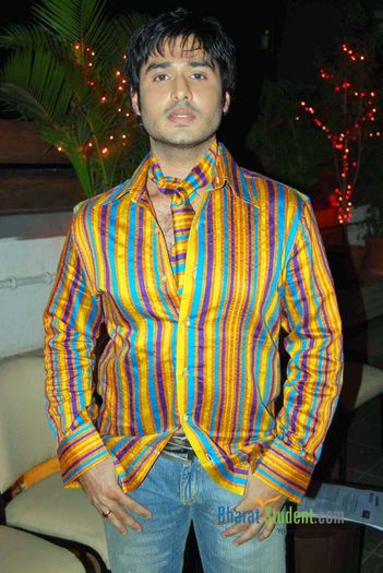 dillmillgaye100episodescompletionparty_008 - DILL MILL GAYYE 100 EPISODES PARTY PICTURE GALLERY