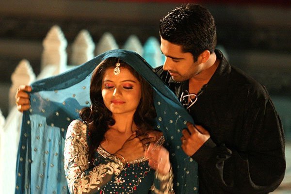 196820_190420647659658_181819065186483_412003_8296219_n - Dev si Radhika