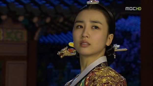 Queen Inhyeon - regina Inhyeon