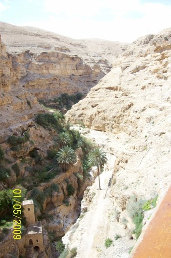 CANIONUL..si Valea-Wadi Kelt- - SF GHEORGHE locuri deosebite in Palestina