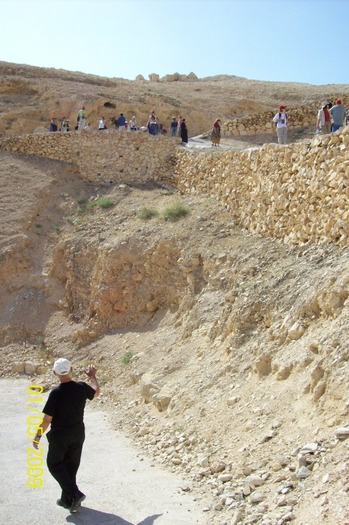 Pe drum prin serpentine. - SF GHEORGHE locuri deosebite in Palestina