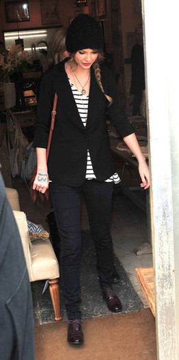 Taylor+Swift+Taylor+Swift+Goes+Birmingham+vS-nq1xjB8il