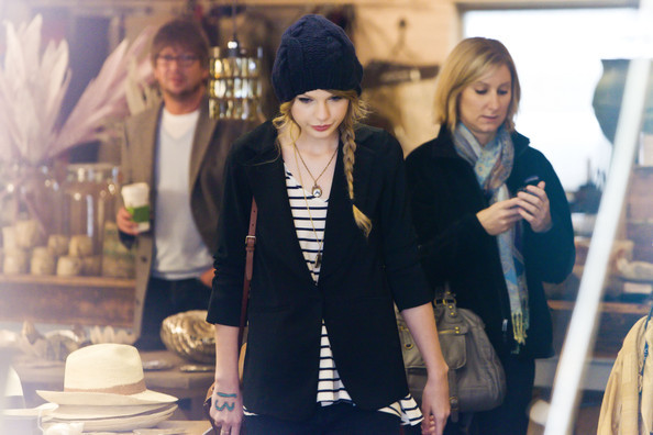 Taylor+Swift+Taylor+Swift+Portobello+Market+eWU0e2irEkrl