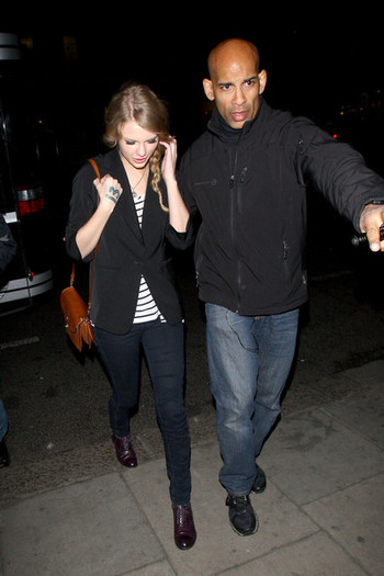 Taylor+Swift+Taylor+Swift+Returns+Hotel+2+IIdnNTjHRfdl