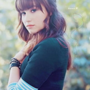 21807305_UFEYERLIN - Super Look 2