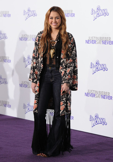 Miley+Cyrus+Premiere+Paramount+Pictures+Justin+BXh64dDtosVl - sedinta foto miley cyrus12