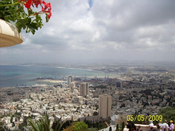 VEDERE DE SUS HAIFA ...