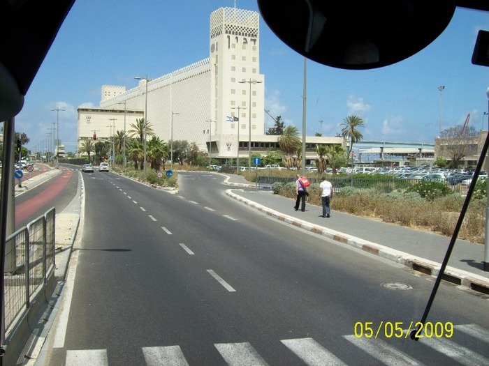 SILOZUL DE CEREALE DIN HAIFA -ISRAEL - HAIFA ISRAEL CENTRU UNIVERSITAR ECONOMIC SI PORTUAR
