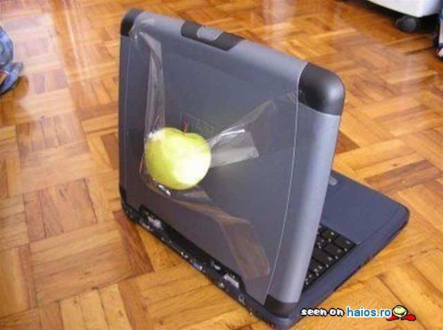 vrei un laptop apple?eu ti-am indeplinit partialic dorinta