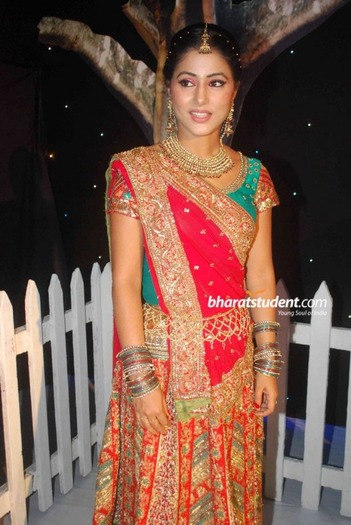 chand-chupa-badal-mein-ols_013