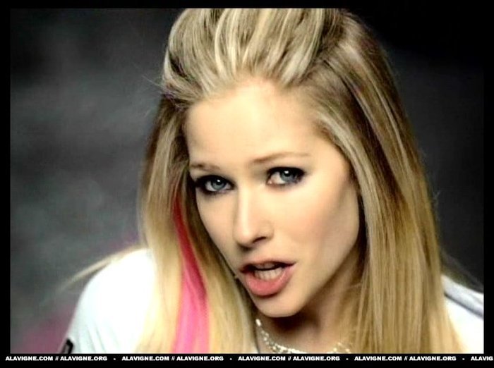 PDVD_280 - Girlfriend - Captures - Girlfriend avril lavigne