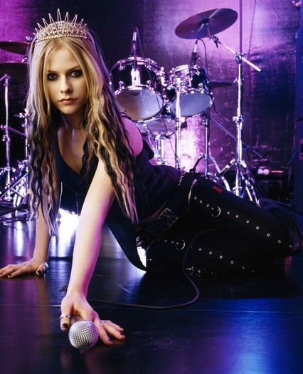 avril_lavigne_02 - Avril Lavigne-Photoshoot 12 - avril lavigne